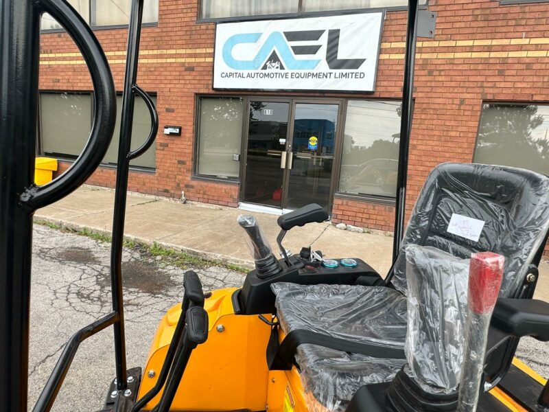 Mini Excavator 1.5T With B&S Engine, Swing boom, Hydraulic Thumb (EX15BS-AD) - Image 22