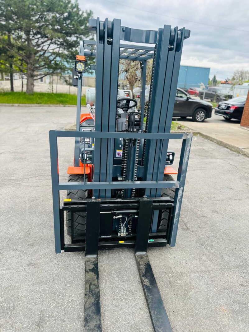 CAEL Forklift LPG 2 Ton with 3 stage side shift - Image 14